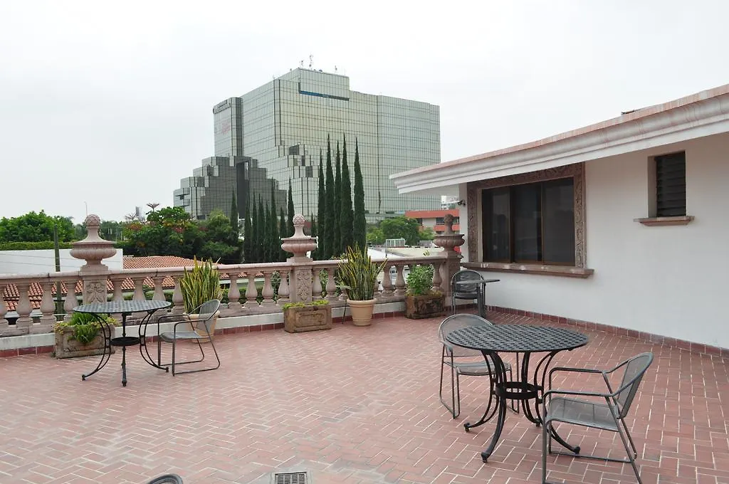 Pequeno Hotel Ejecutivo 4*, Guadalajara