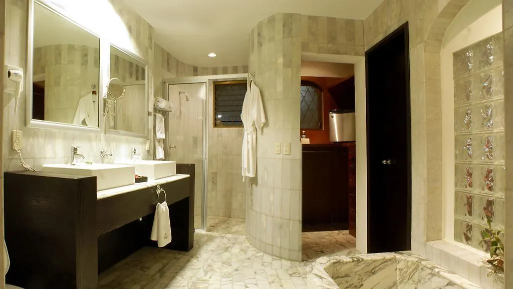 Pequeno Hotel Ejecutivo  Guadalajara